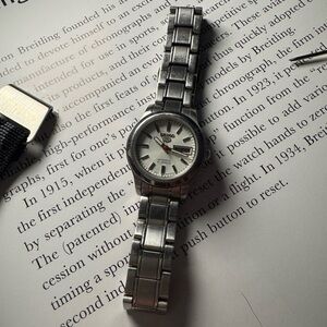 Vintage Seiko 5 Ladies Automatic Day-Date 4207-01E0
